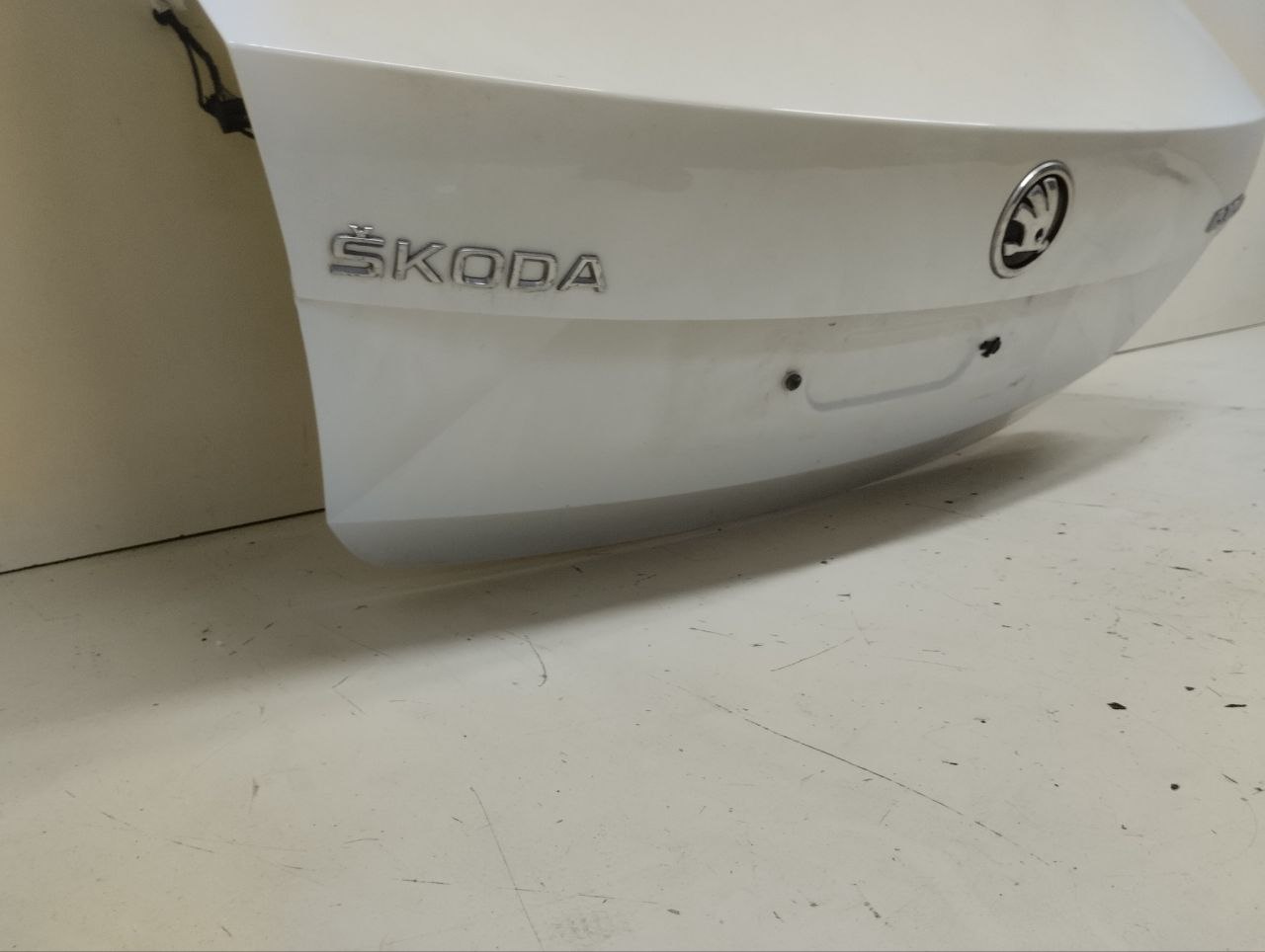 Дверь багажника со стеклом Skoda Rapid 2012-2020 Дверь багажника со стеклом Skoda Rapid 2012-2020