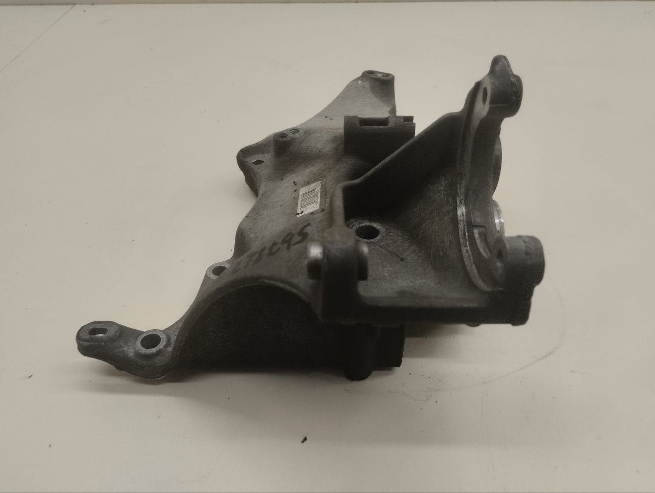 Кронштейн генератора Renault Duster (HSA, HSM) 2012>