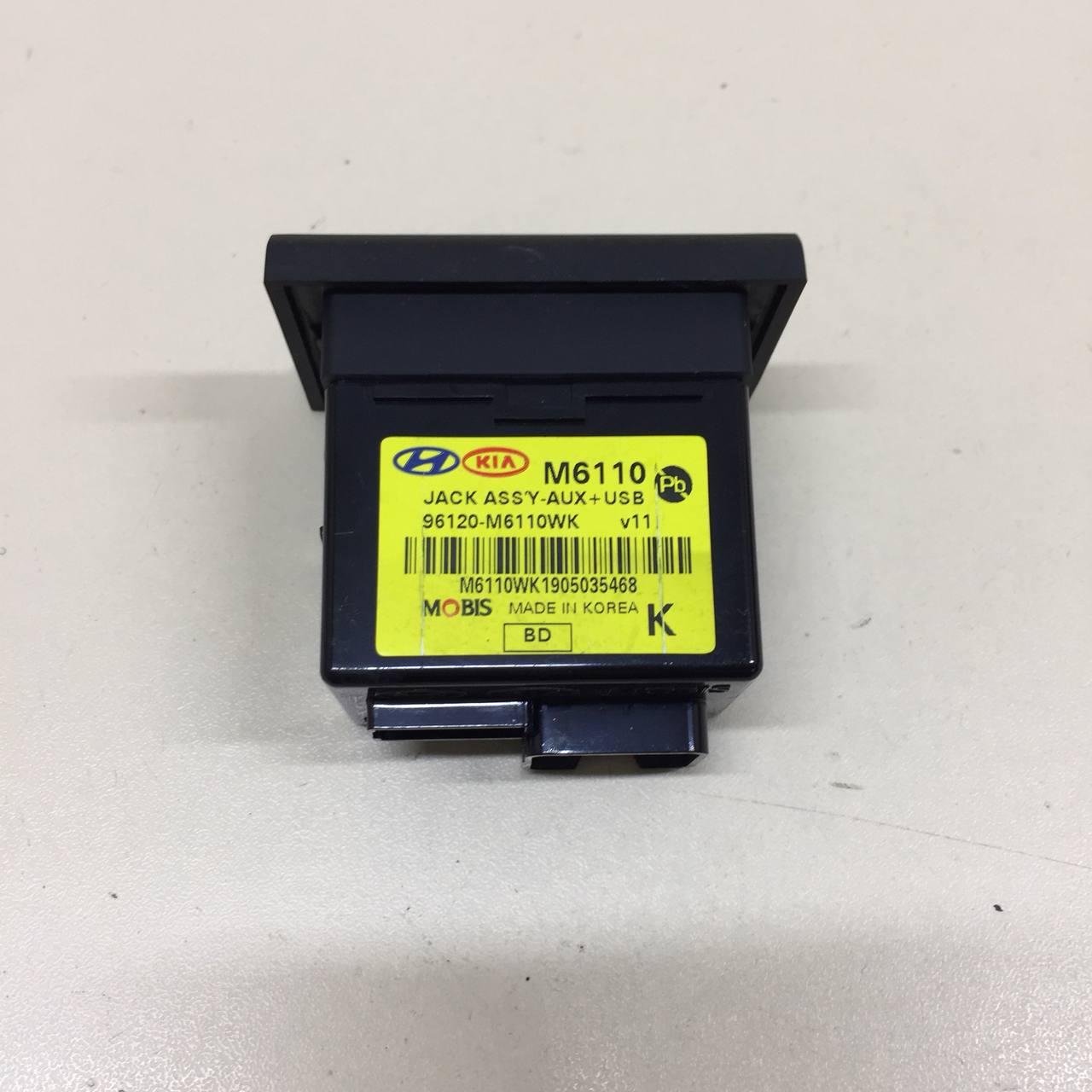 Разъем (USB AUX) Kia Cerato (BD) 2018-2022 Разъем (USB AUX) Kia Cerato (BD) 2018-2022