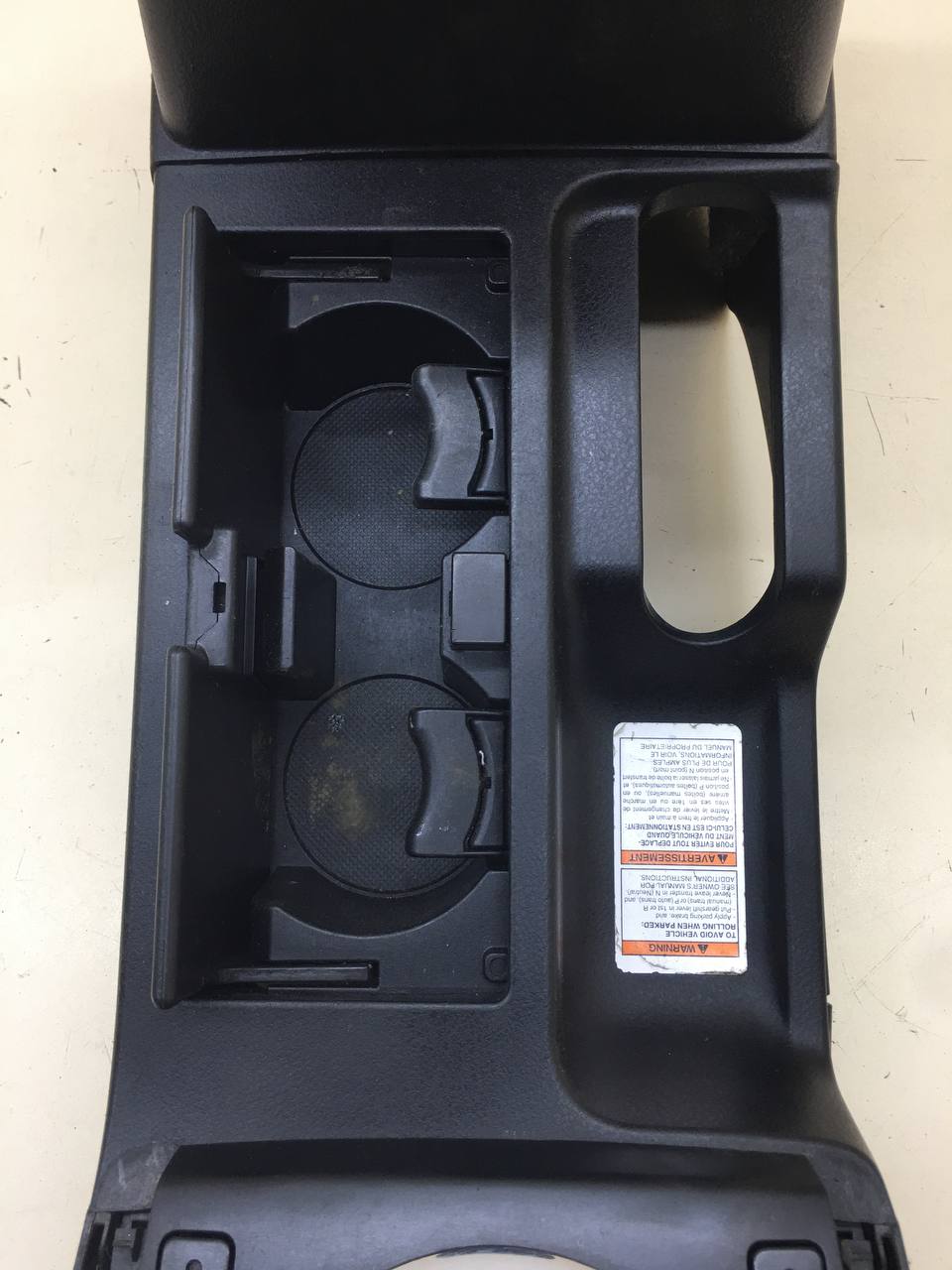 Консоль центральная Suzuki Grand Vitara 2005-2015