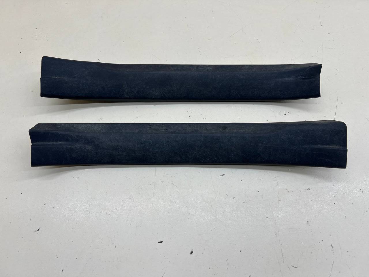 Накладка порога (внутренняя) Toyota Auris (E150) 2006-2012