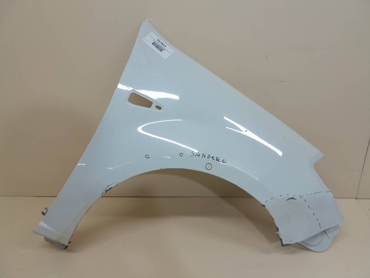 Крыло переднее правое Renault Sandero 2009-2014