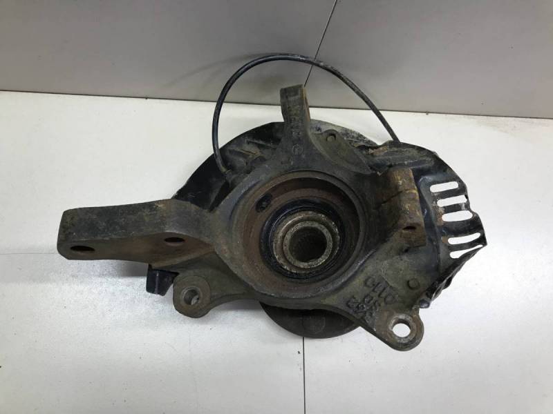Кулак поворотный передний левый Subaru Impreza (G10) 1996-2000