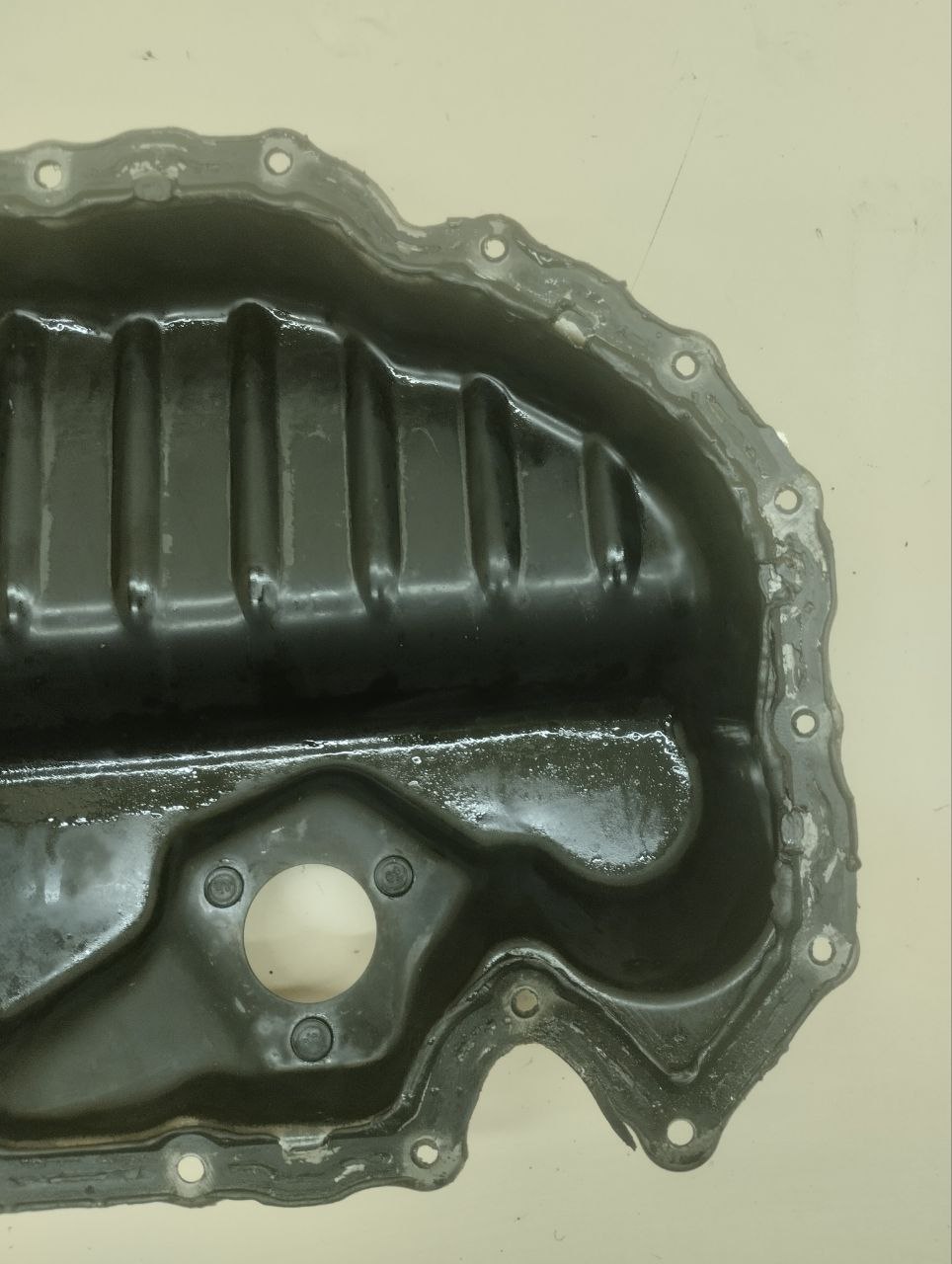 Поддон масляный двигателя Volkswagen Tiguan (5N1) 2007-2011 Поддон масляный двигателя Volkswagen Tiguan (5N1) 2007-2011