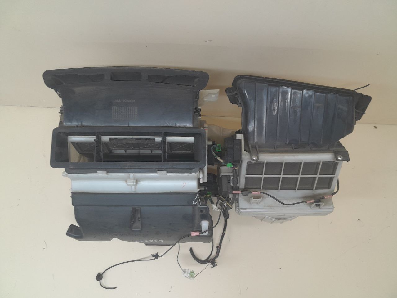 Корпус отопителя Mitsubishi Lancer X (CX, CY) 2007> Корпус отопителя Mitsubishi Lancer X (CX, CY) 2007>