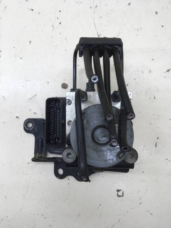 Блок ABS (насос) Hyundai Tucson (TL) 2015-2021 Блок ABS (насос) Hyundai Tucson (TL) 2015-2021