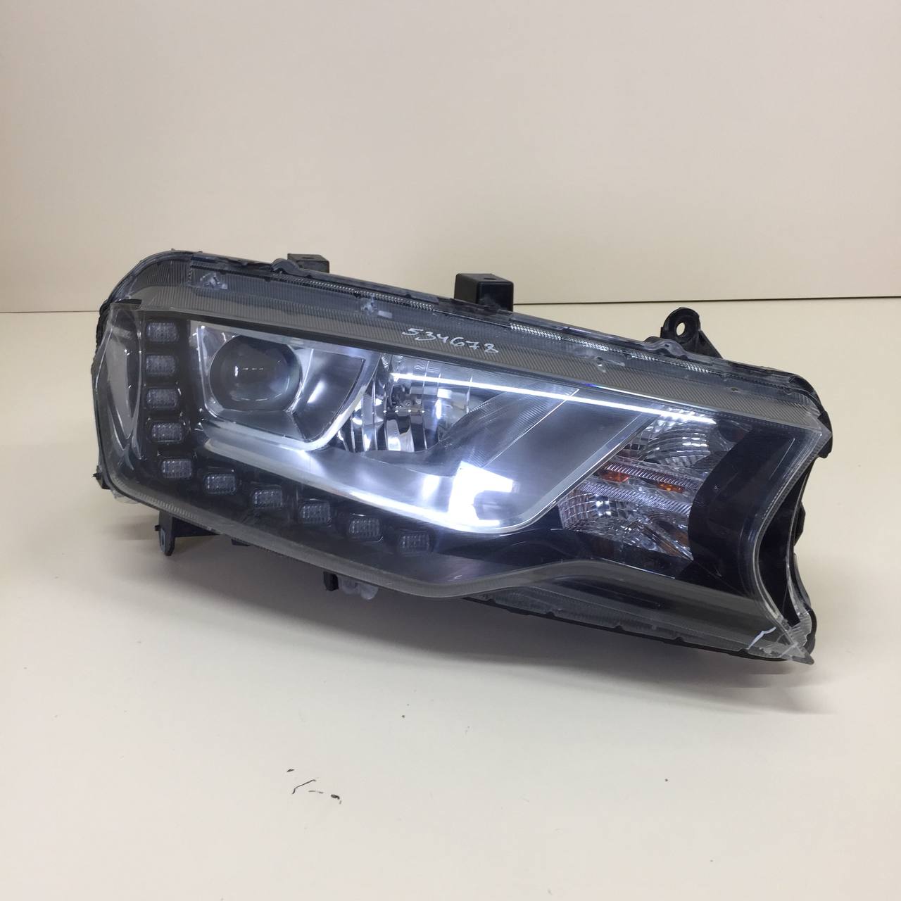 Фара правая Haval H6 2014-2020 Фара правая Haval H6 2014-2020