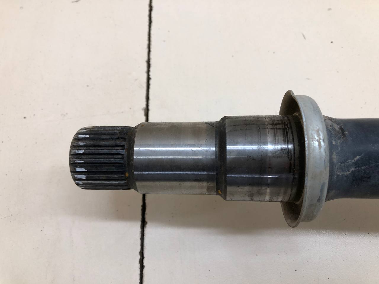 Полуось передняя правая Toyota Rav 4 (XA40) 2013-2019