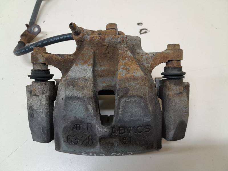 Суппорт передний правый Toyota Rav 4 (A30) 2006-2013
