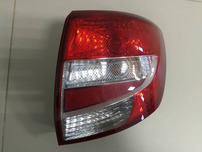 Фонарь задний правый Lada Granta 2011>