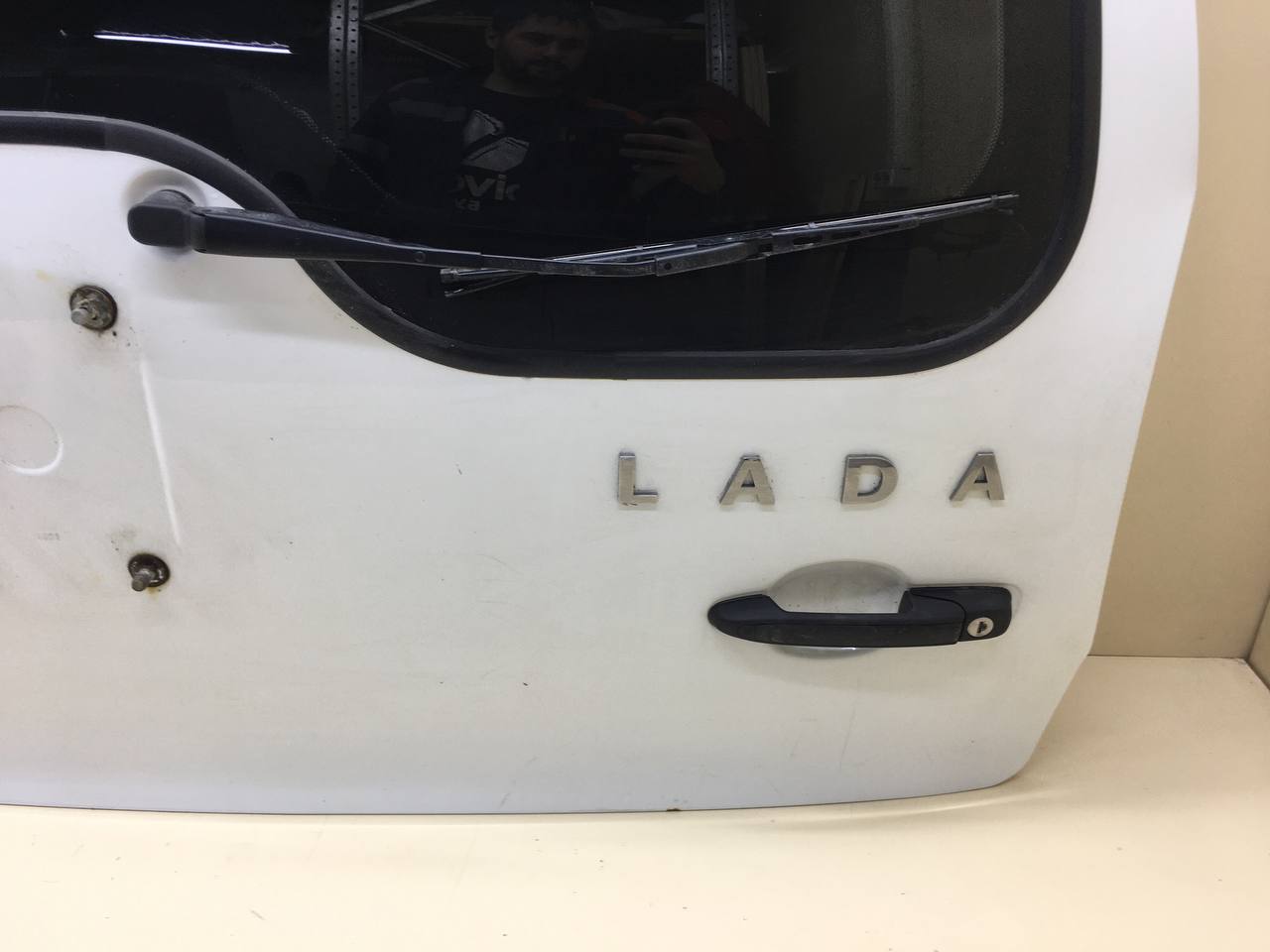 Дверь багажника со стеклом Lada  Niva Travel 2020>