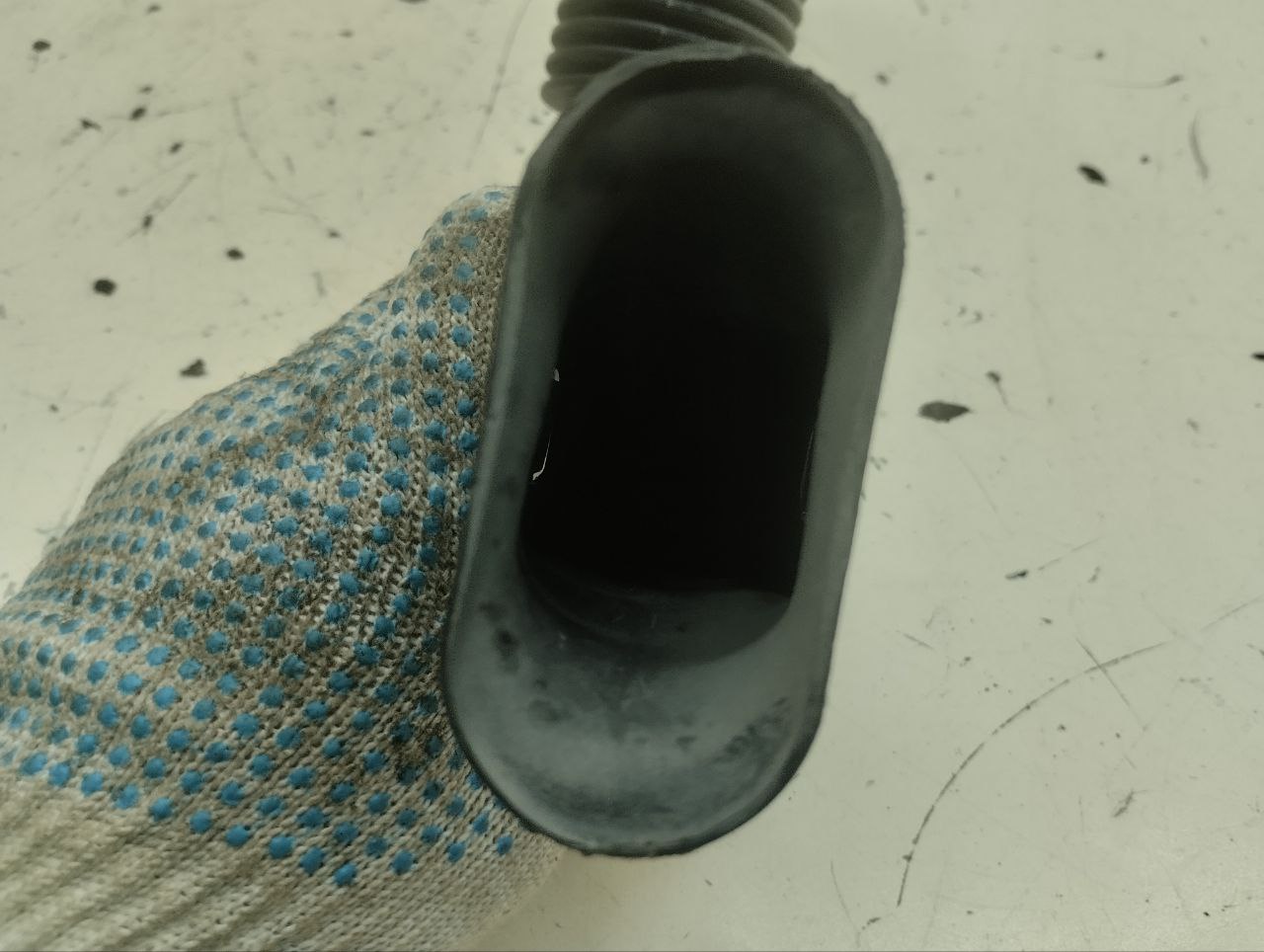 Патрубок воздушного фильтра Renault Logan (2) 2014>