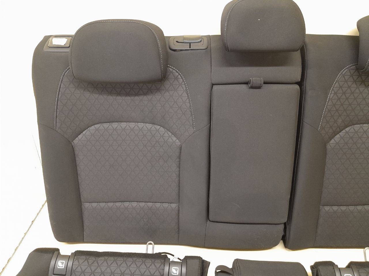 Сиденье (комплект) Kia Xceed 2019-2023 Сиденье (комплект) Kia Xceed 2019-2023