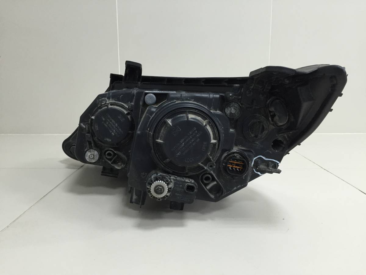 Фара правая Kia Sorento (XM) 2009-2021