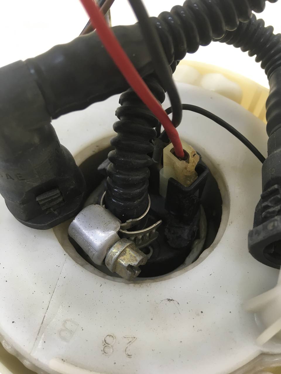 Насос топливный электрический Hyundai ix35 (LM) 2010-2015