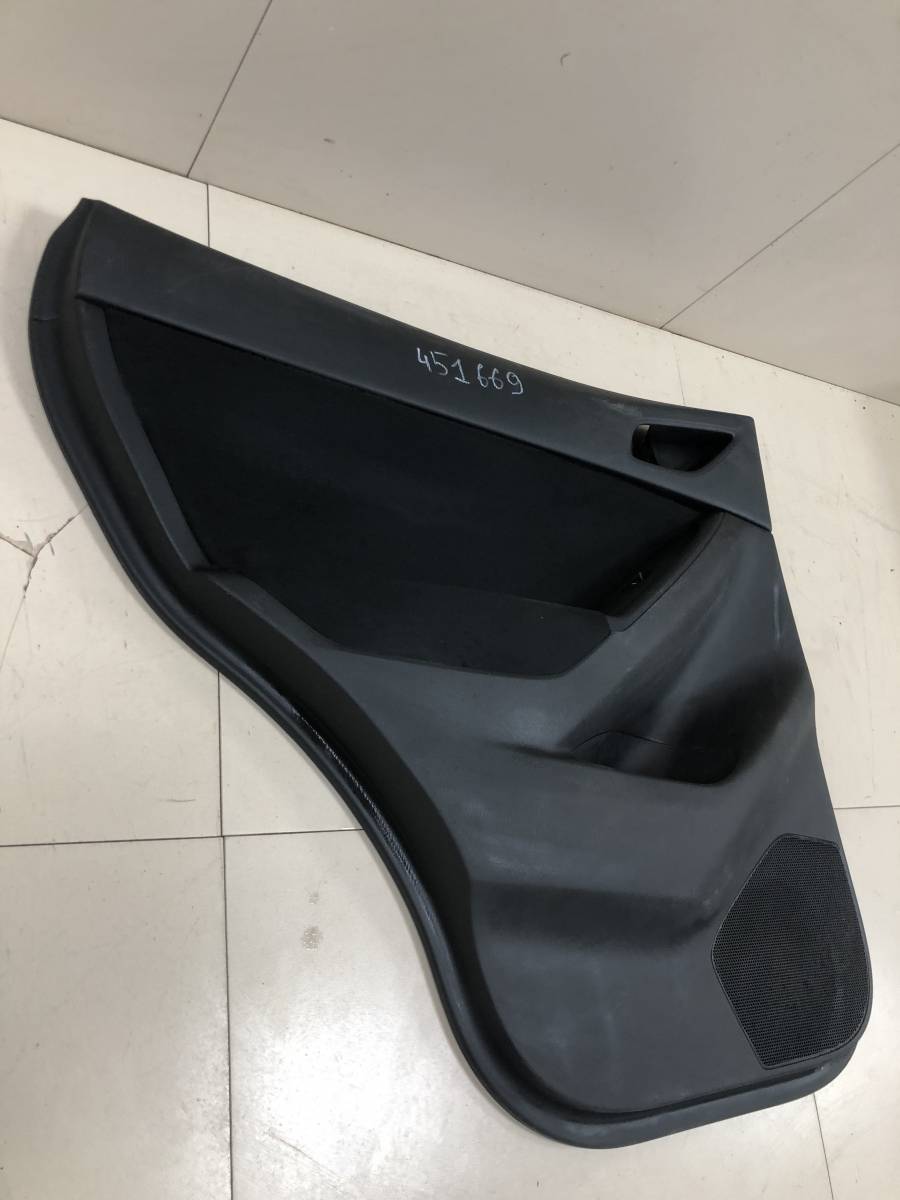 Обшивка двери задней левой Mazda CX-5 (KE) 2011-2017