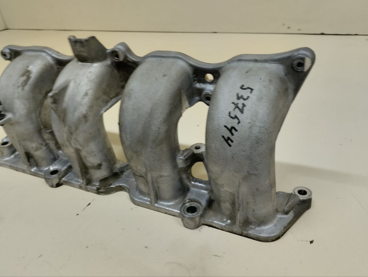Коллектор впускной Renault Duster (HSA, HSM) 2012> Коллектор впускной Renault Duster (HSA, HSM) 2012>