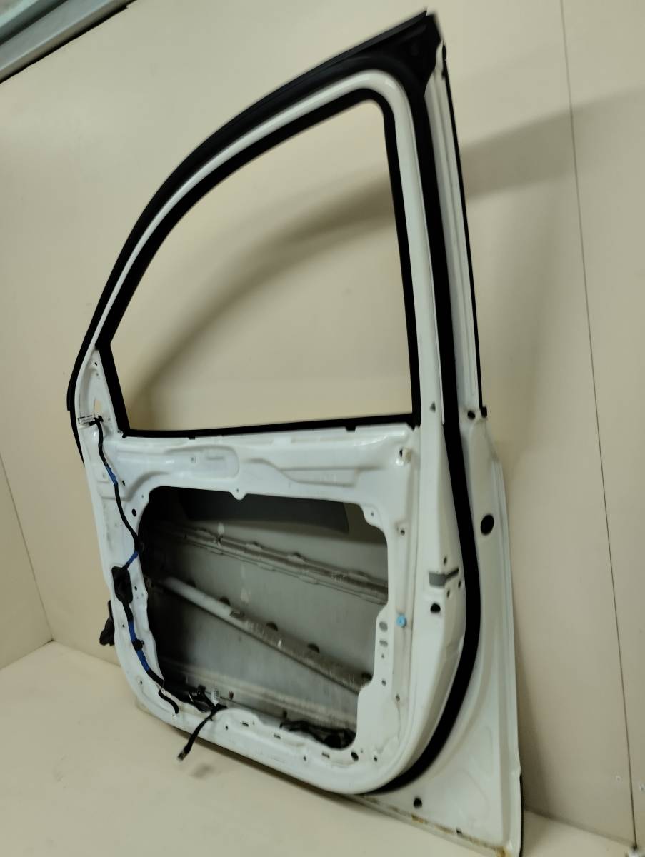 Дверь передняя правая Hyundai ix55 2007-2013 Дверь передняя правая Hyundai ix55 2007-2013