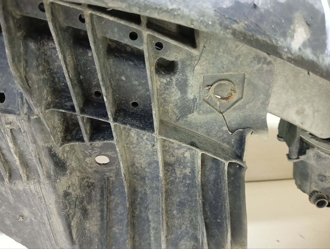 Бампер передний Toyota Auris (E150) 2006-2012 Бампер передний Toyota Auris (E150) 2006-2012