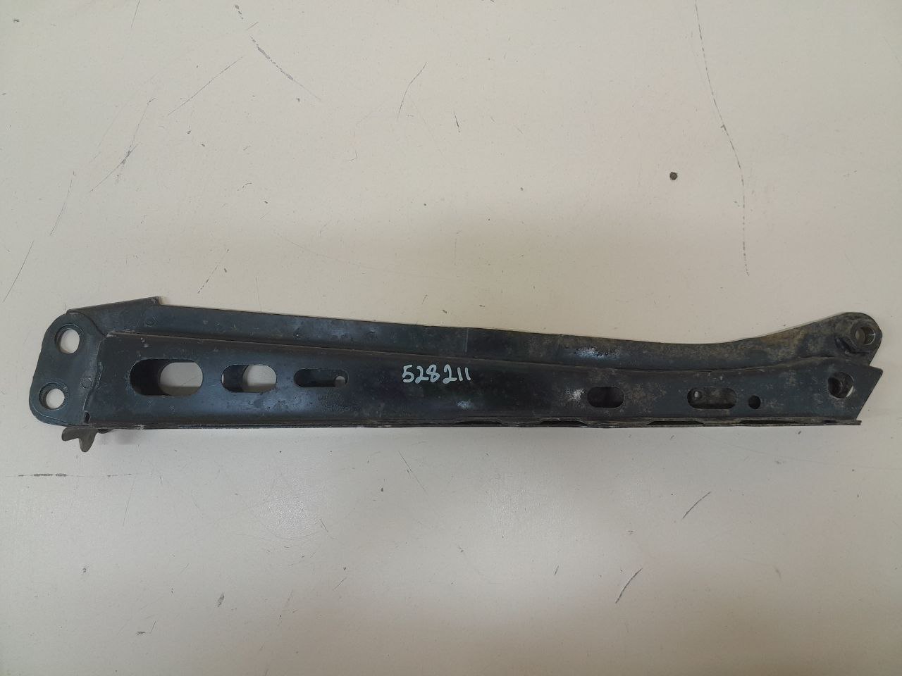 Балка передняя продольная Toyota Auris (E150) 2006-2012
