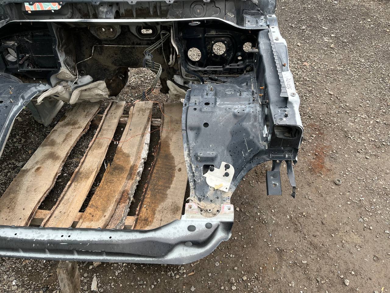 Четверть передняя левая Land Rover Range Rover Sport 2005-2012