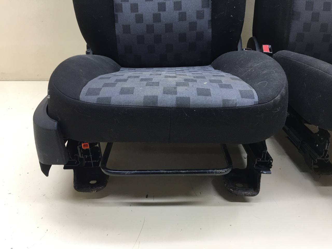 Сиденье (комплект) Ford Focus 2 (DB) 2008-2011 Сиденье (комплект) Ford Focus 2 (DB) 2008-2011
