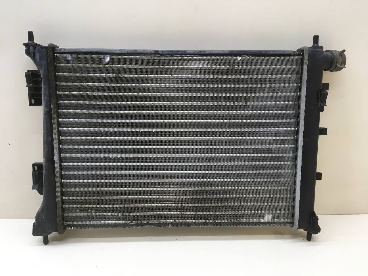 Радиатор охлаждения двигателя Kia Rio 3 (QB) 2011-2017