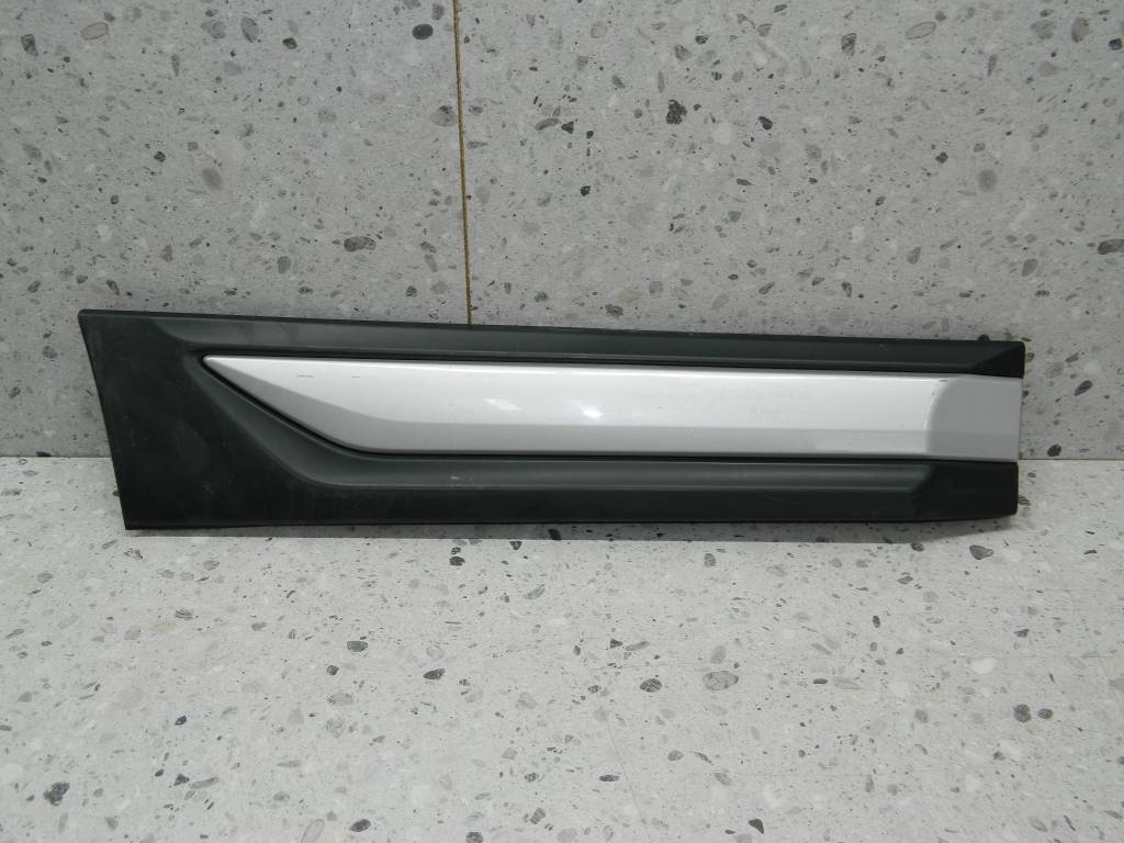 Накладка двери задней правой Mitsubishi Outlander (GF) 2012>