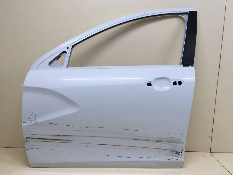 Дверь передняя левая Lada Vesta 2015>