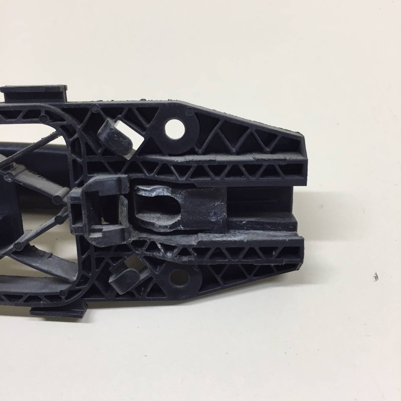 Ручка двери передней наружная левая Volkswagen Polo (MK5) 2011-2020 Ручка двери передней наружная левая Volkswagen Polo (MK5) 2011-2020