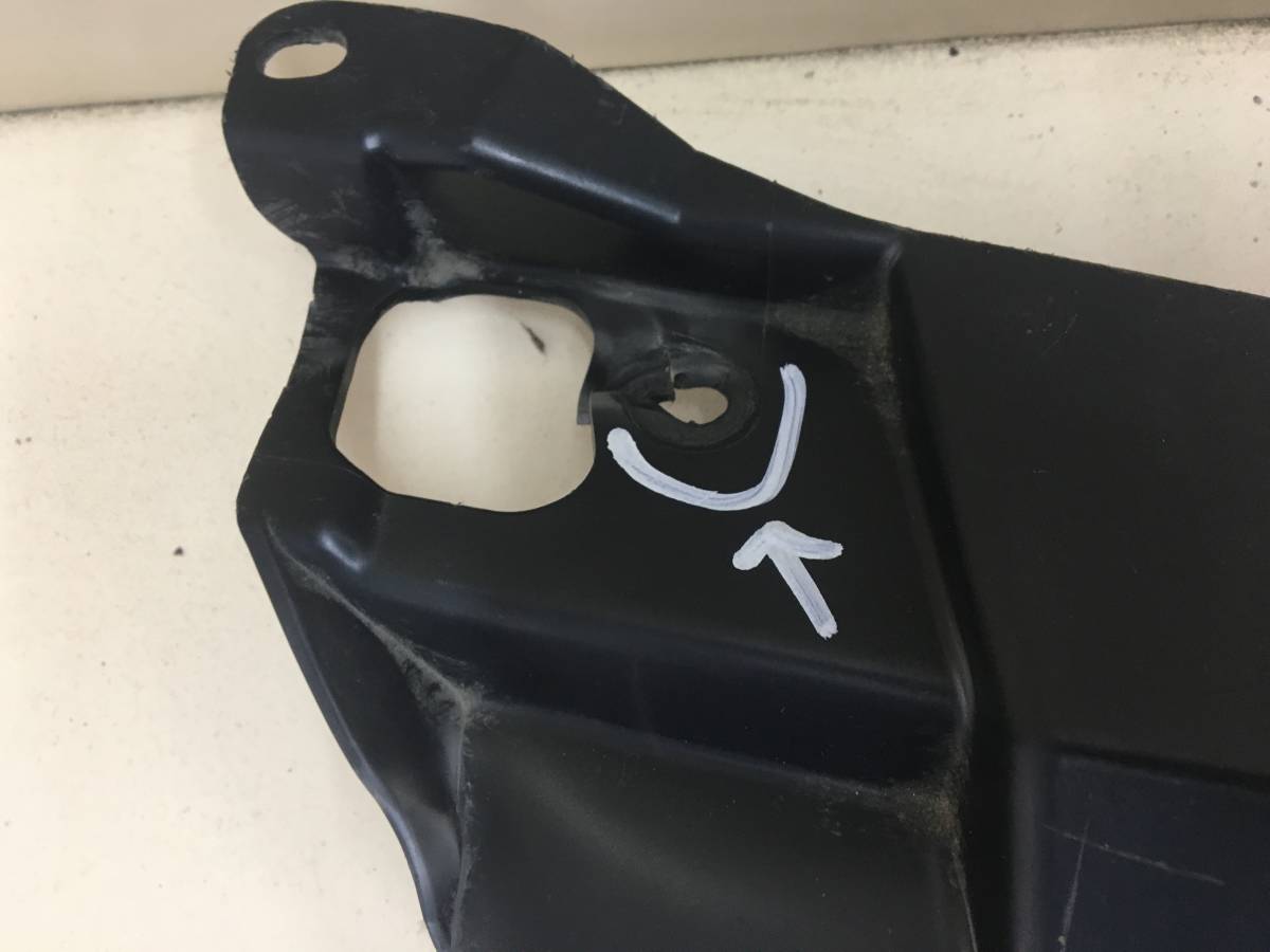 Кожух замка капота Peugeot 107 2006-2014