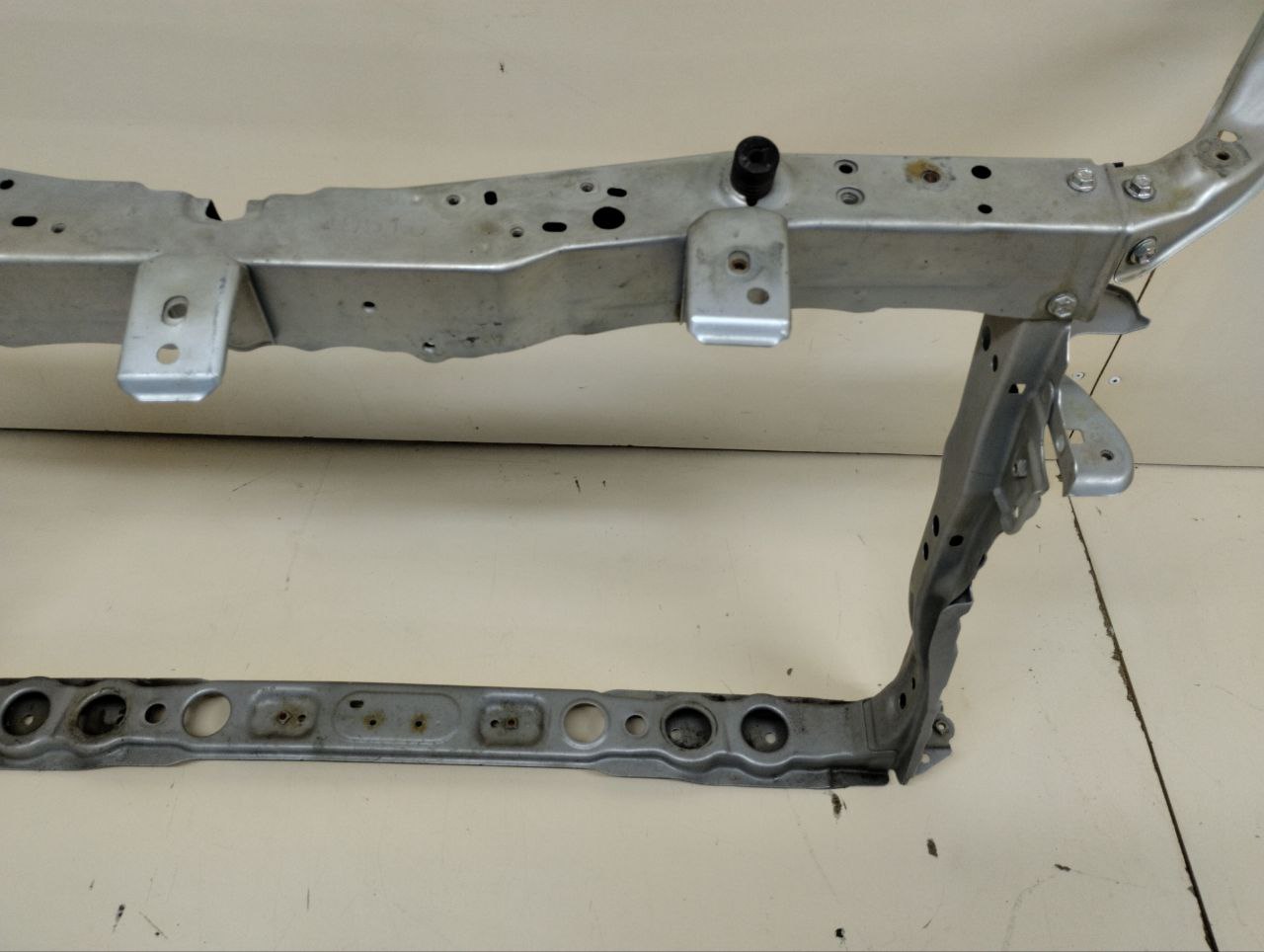 Панель передняя Toyota Auris (E150) 2006-2012 Панель передняя Toyota Auris (E150) 2006-2012
