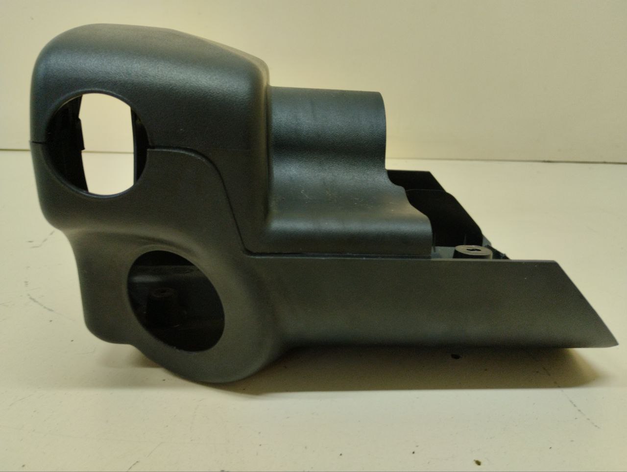 Кожух рулевой колонки Land Rover Discovery 3 (L319) 2004-2009