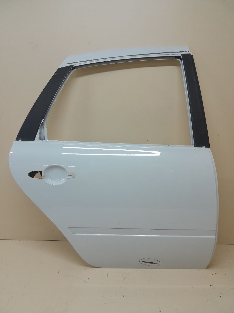 Дверь задняя правая Lada Granta 2011>