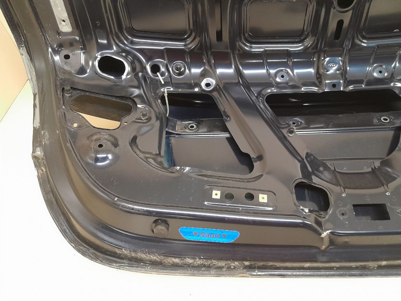 Крышка багажника Kia Cerato (BD) 2018-2022 Крышка багажника Kia Cerato (BD) 2018-2022