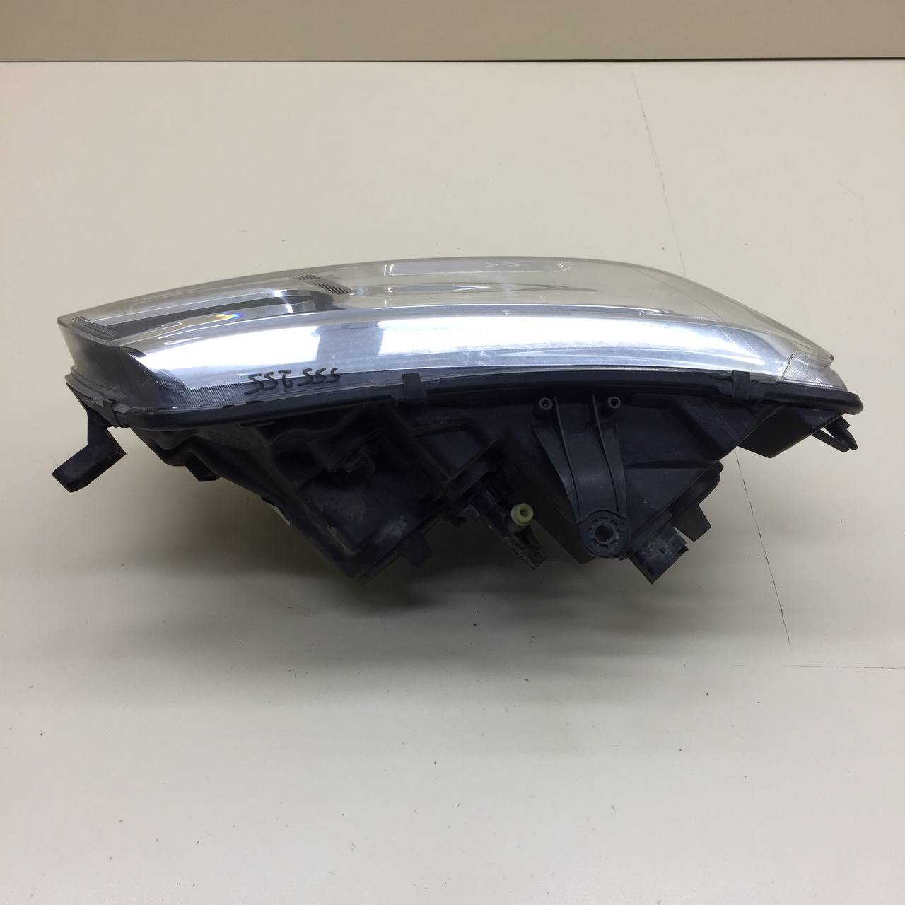 Фара правая Renault Sandero Stepway (5S) 2014-2022 Фара правая Renault Sandero Stepway (5S) 2014-2022
