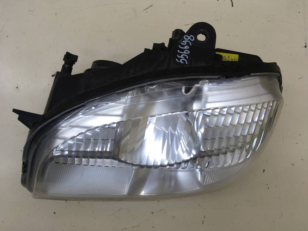 Фара левая Chevrolet Niva 2009-2020 Фара левая Chevrolet Niva 2009-2020