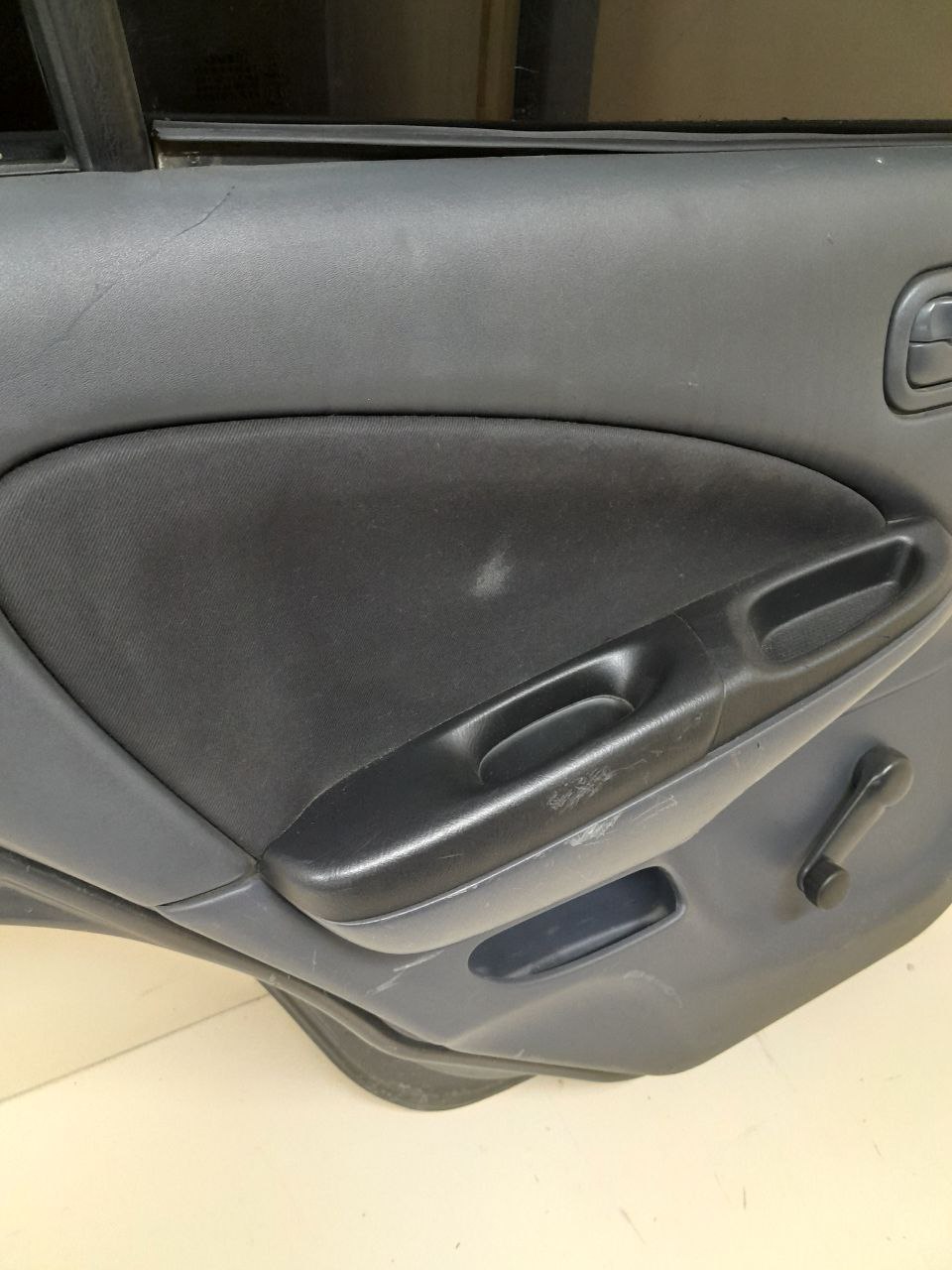 Дверь задняя левая Nissan Almera (N16) 2000-2006 Дверь задняя левая Nissan Almera (N16) 2000-2006