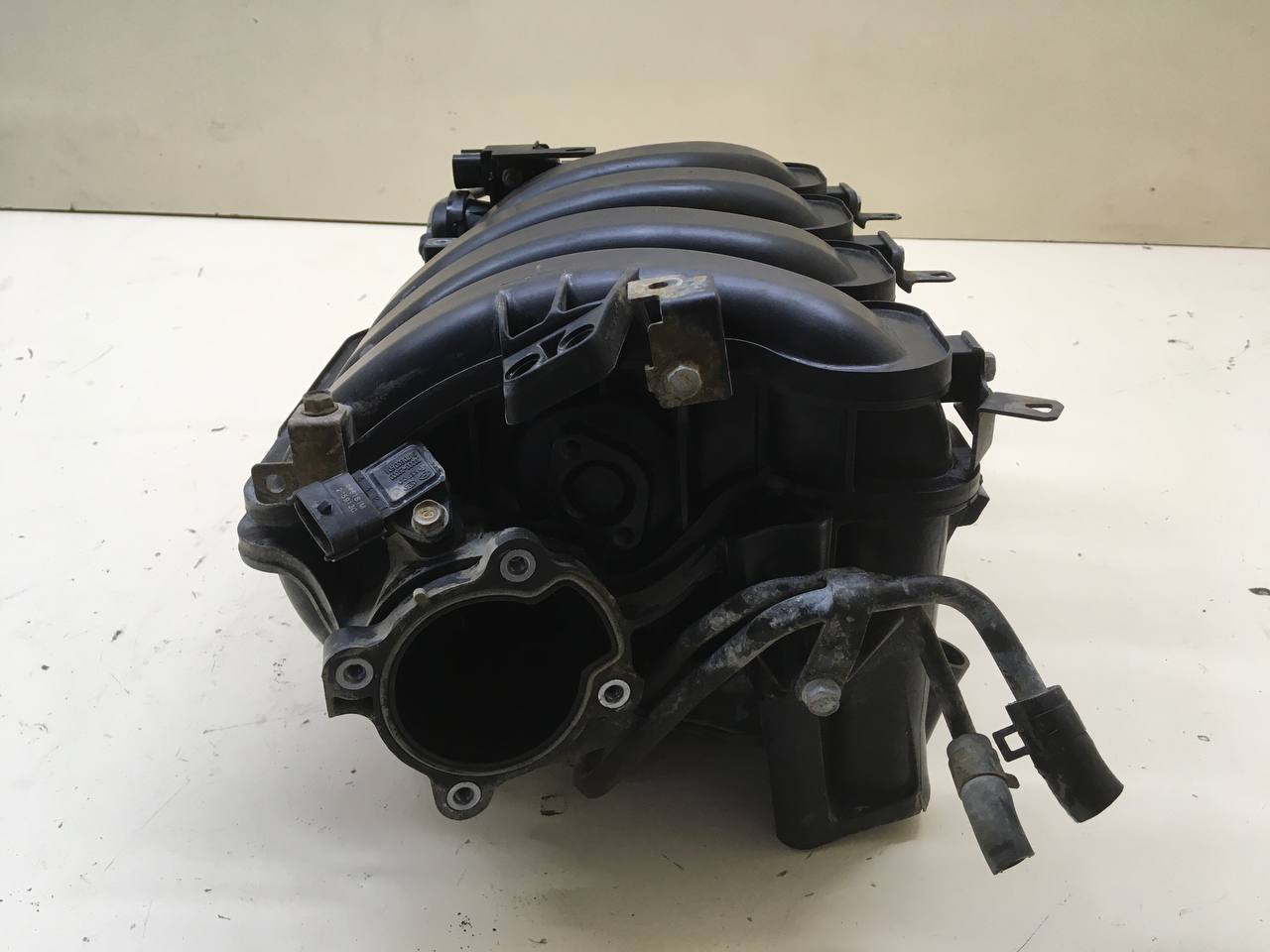 Коллектор впускной Hyundai ix35 (LM) 2010-2015 Коллектор впускной Hyundai ix35 (LM) 2010-2015