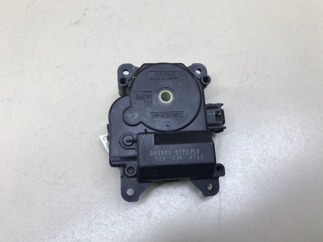 Моторчик заслонки печки Toyota Camry (V40) 2006-2011 Моторчик заслонки печки Toyota Camry (V40) 2006-2011