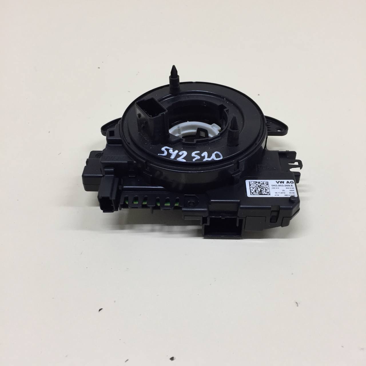 Механизм подрулевой для SRS (ленточный) Volkswagen Jetta (5K) 2011> Механизм подрулевой для SRS (ленточный) Volkswagen Jetta (5K) 2011>