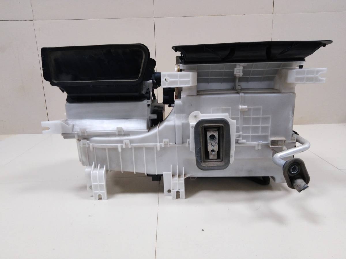 Корпус отопителя Mitsubishi Lancer X (CX, CY) 2007> Корпус отопителя Mitsubishi Lancer X (CX, CY) 2007>