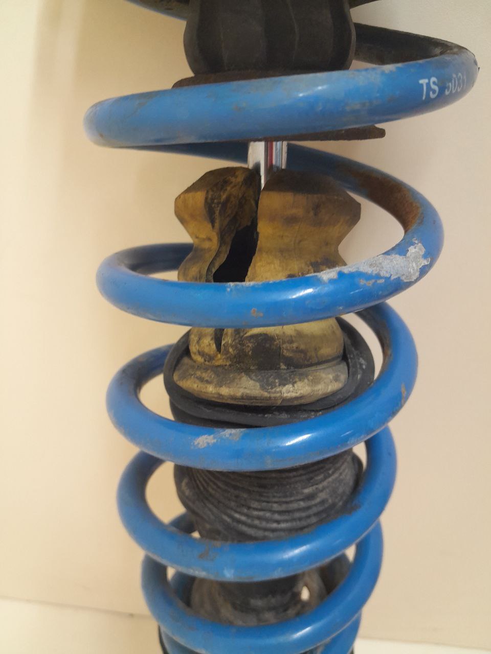 Амортизатор задний Nissan Almera Classic (B10) 2006-2013