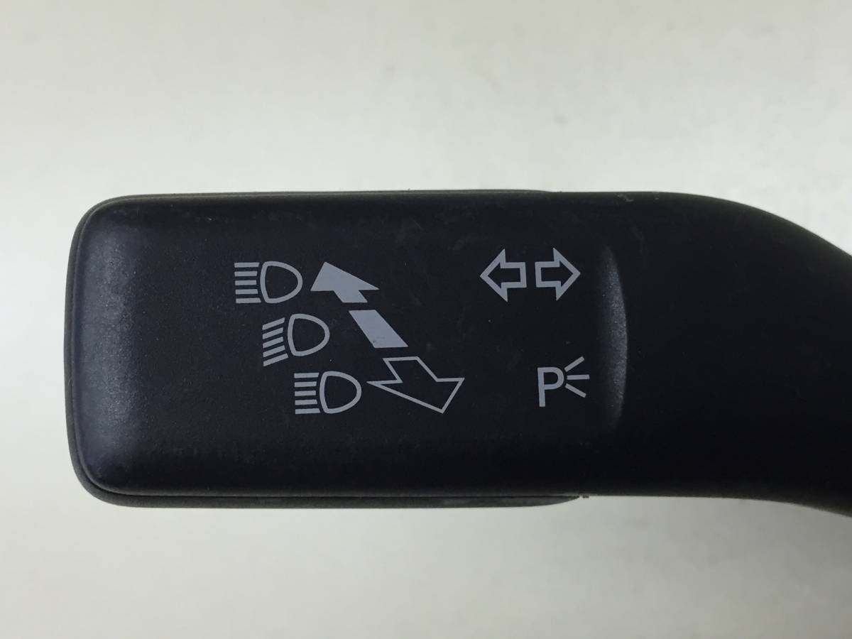Переключатель поворотов подрулевой Audi A3 (8P) 2004-2013