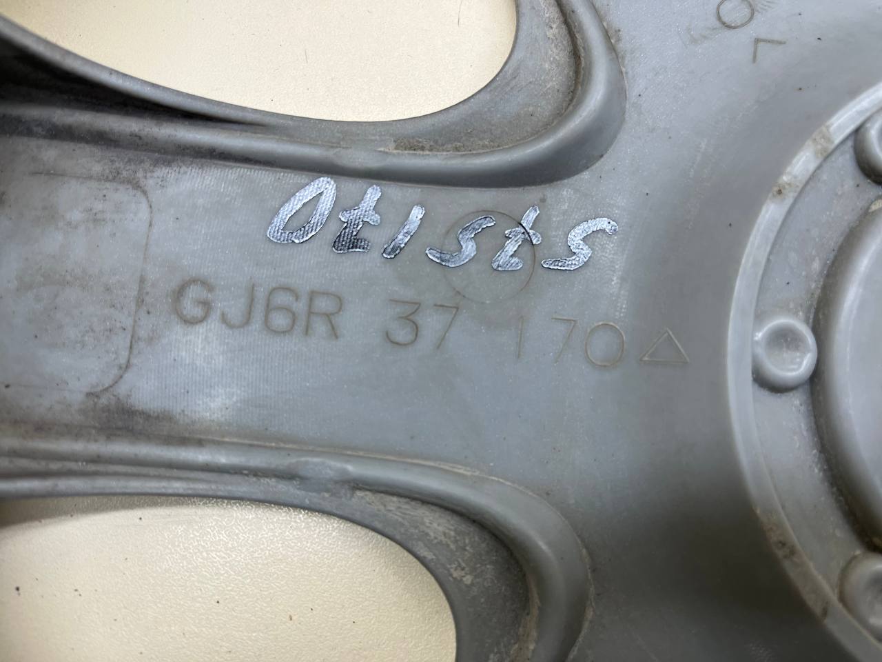 Колпак декоративный Mazda Mazda 6 (GG) 2002-2007