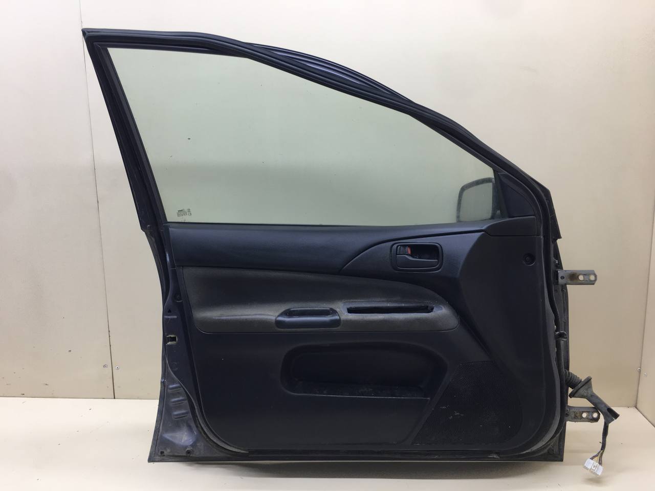 Дверь передняя левая Mitsubishi Lancer 9 (CS/Classic) 2000-2011 Дверь передняя левая Mitsubishi Lancer 9 (CS/Classic) 2000-2011