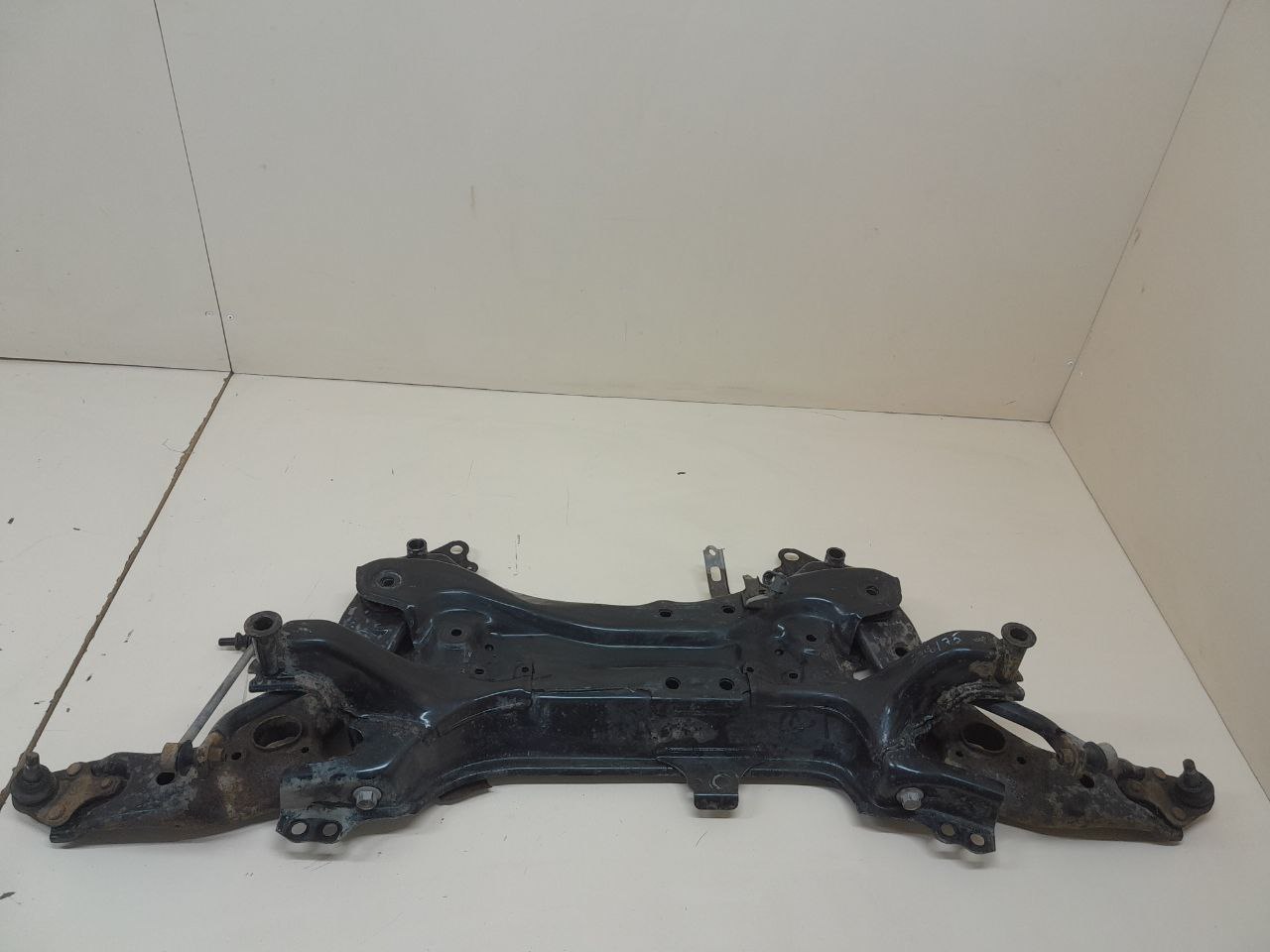 Балка подмоторная Toyota Auris (E150) 2006-2012 Балка подмоторная Toyota Auris (E150) 2006-2012