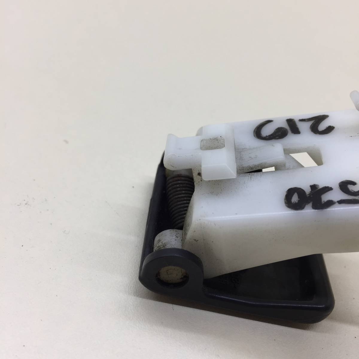 Ручка открывания капота Toyota Corolla E150 2006-2013