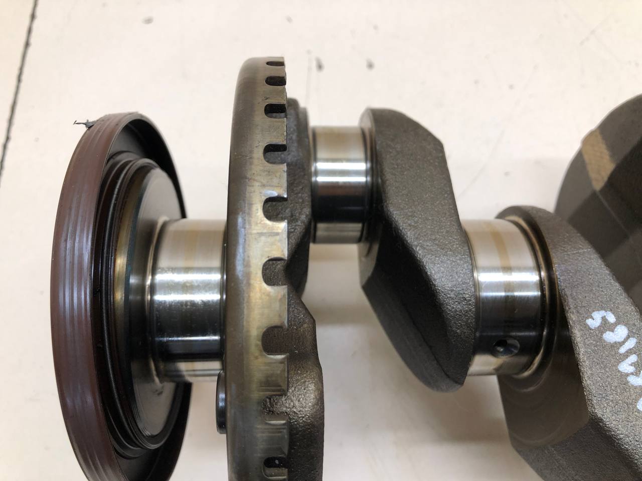 Коленвал Nissan Qashqai (J10) 2006-2013 Коленвал Nissan Qashqai (J10) 2006-2013
