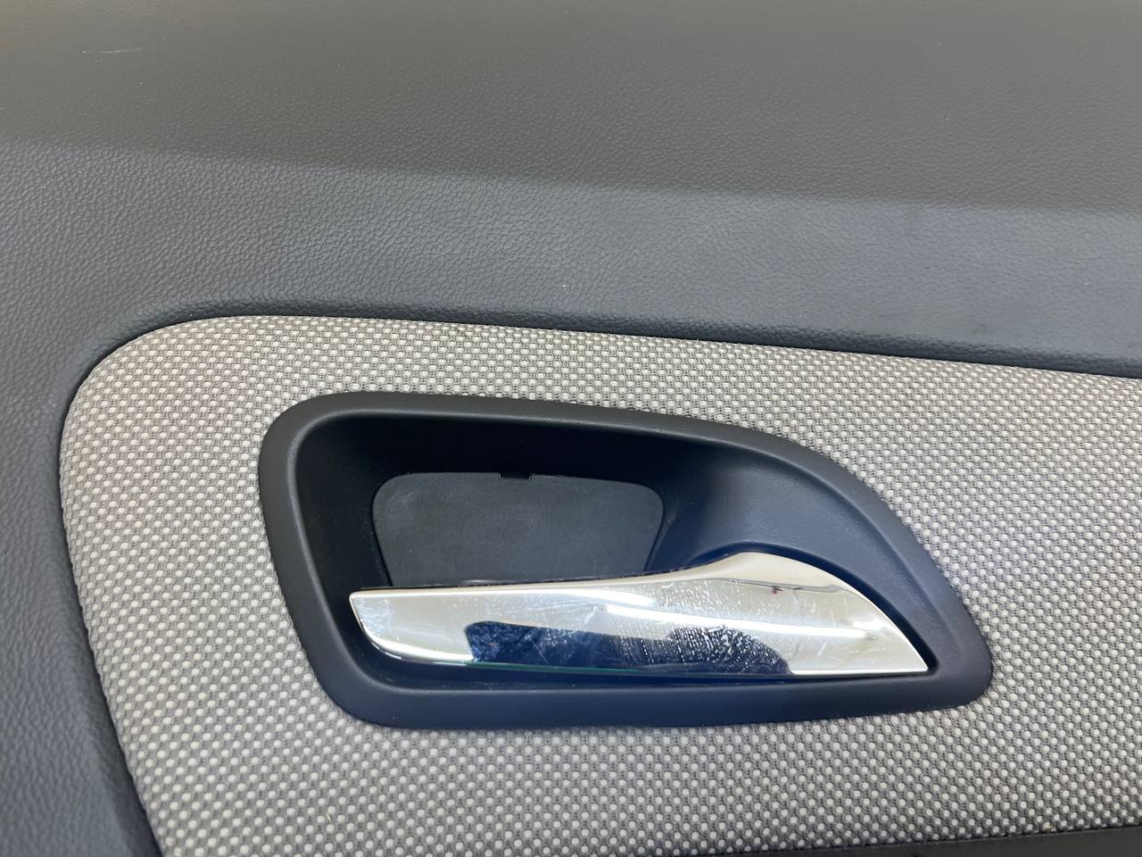 Обшивка двери задней правой Chevrolet Cruze (J300) 2009-2016